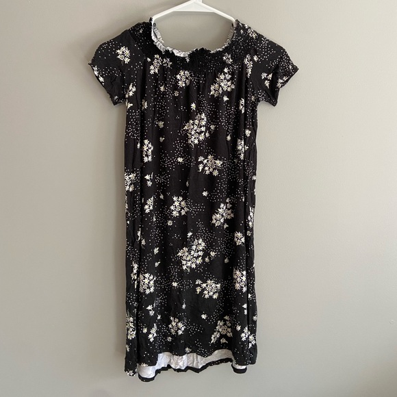 Off the Shoulder Summer Dress - Picture 2 of 4